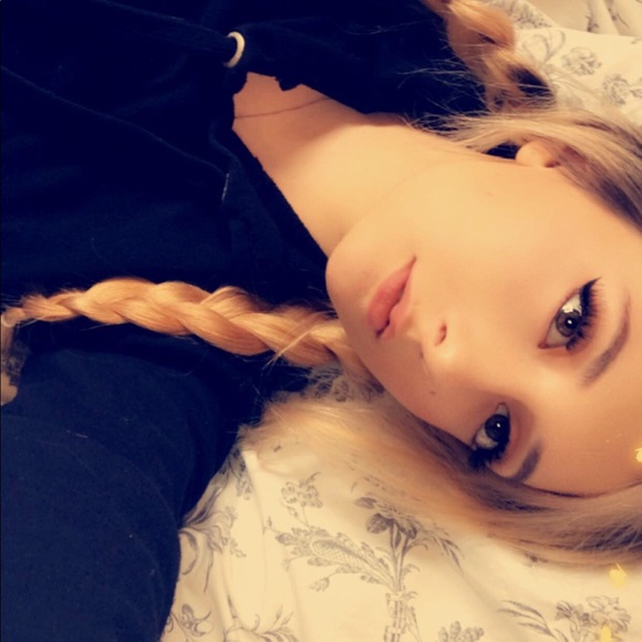 Meet your Posher, Daria - Picture 1 of 1